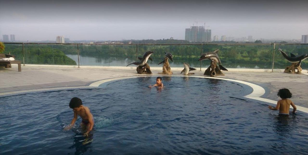Bayu Marina 3 Mins Away Mid Valley Southkey Apartment Johor Bahru