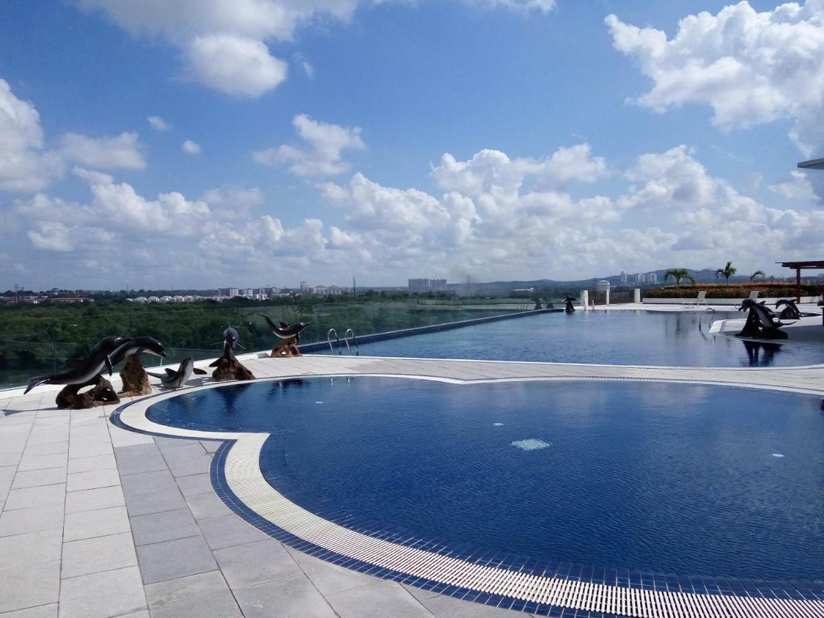 Bayu Marina 3 Mins Away Mid Valley Southkey Apartment Johor Bahru