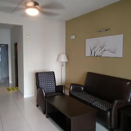 Bayu Marina Residence 3 Mins Away Mid Valley Southkey Johor Bahru Exterior photo