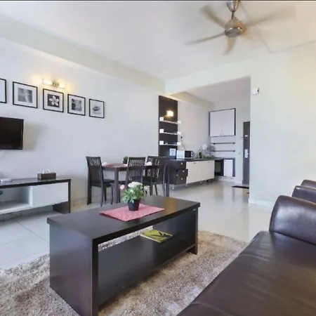 Bayu Marina Residence 3 Mins Away Mid Valley Southkey Johor Bahru Exterior photo